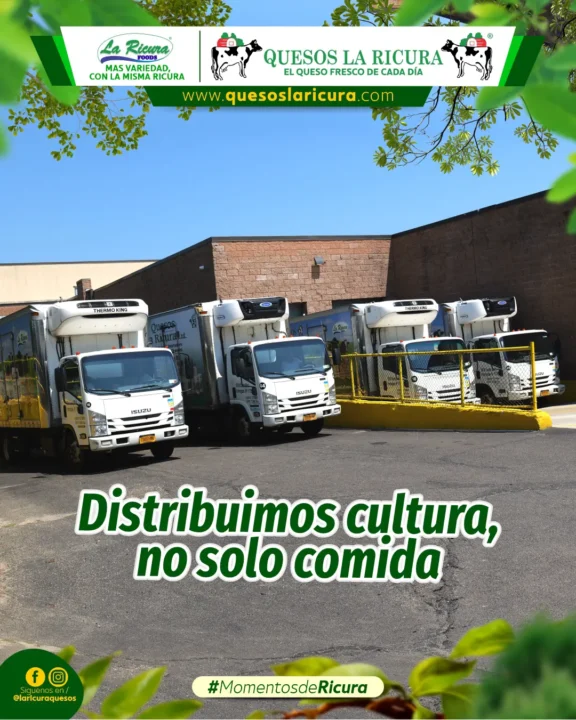 Camiones refrigerados de Quesos La Ricura distribuyendo queso fresco latino en Estados Unidos